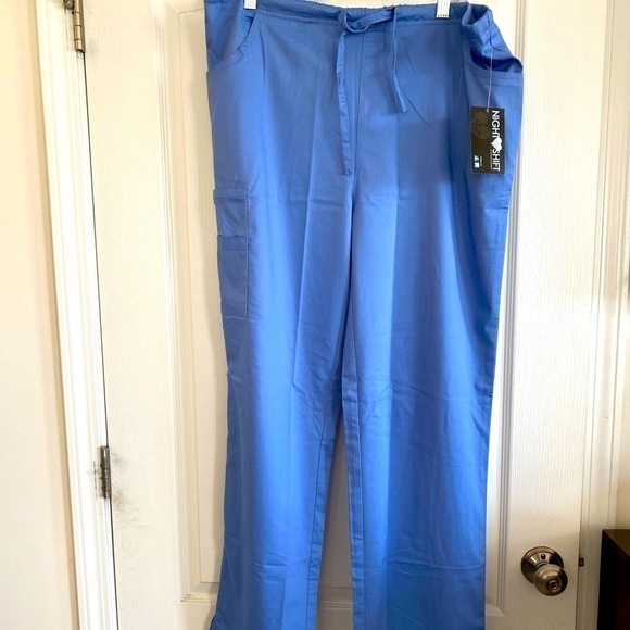 Night Shift by Scrubin Uniforms Scrub Pants Size Medium NWT - Picture 1 of 13